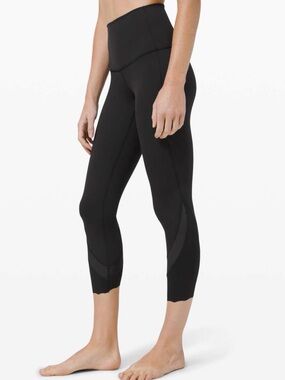 Lululemon Wunder Under Crop High-Rise *Roll Down Scallop Full-On Luxtreme 23"